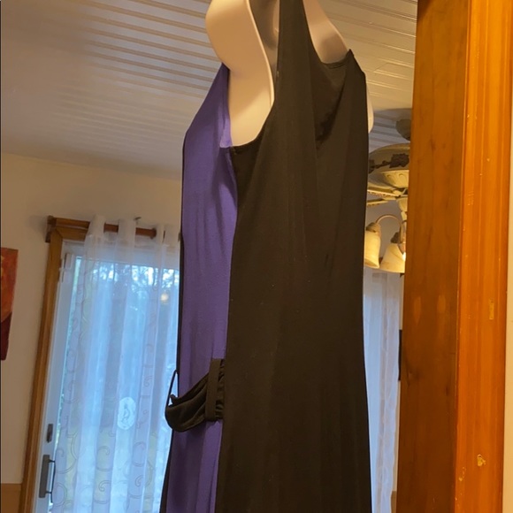 Dress - Picture 2 of 5